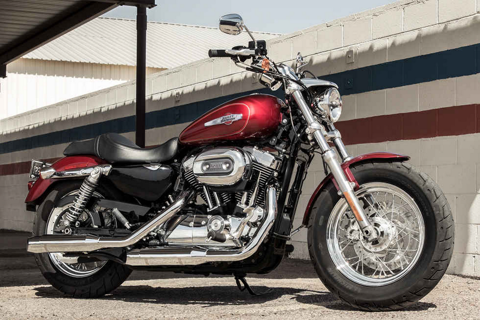 ayudar Unir Belicoso Ficha técnica de la Harley Davidson Sportster XL 1200 Custom 2018 -  Masmoto.es