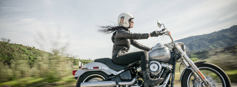Las mujeres en el mundo de las motos hoy en día
