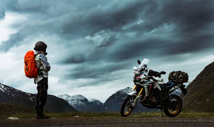 Las motos trail más aventureras de media cilindrada 2023