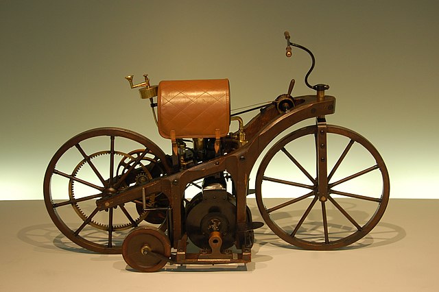 Daimler Reitwagen de 1885 en el Museo de Stuttgart